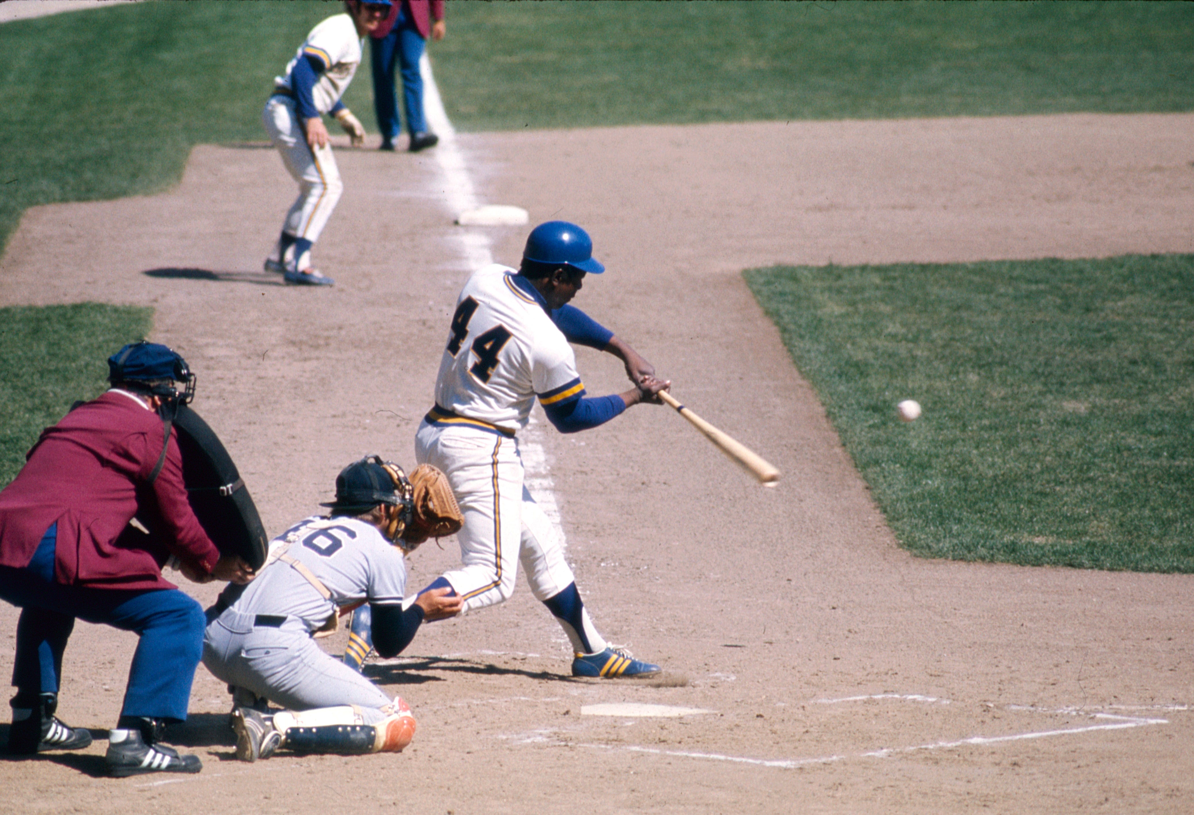 hank aaron milwaukee brewers jersey